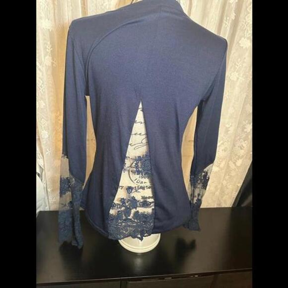 Navy Long-Sleeve Top with Lace Accents and Split Back - Picture 2 of 2
